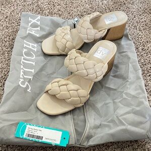 DV by Dolce Vita Women's Tan Woven Wedges